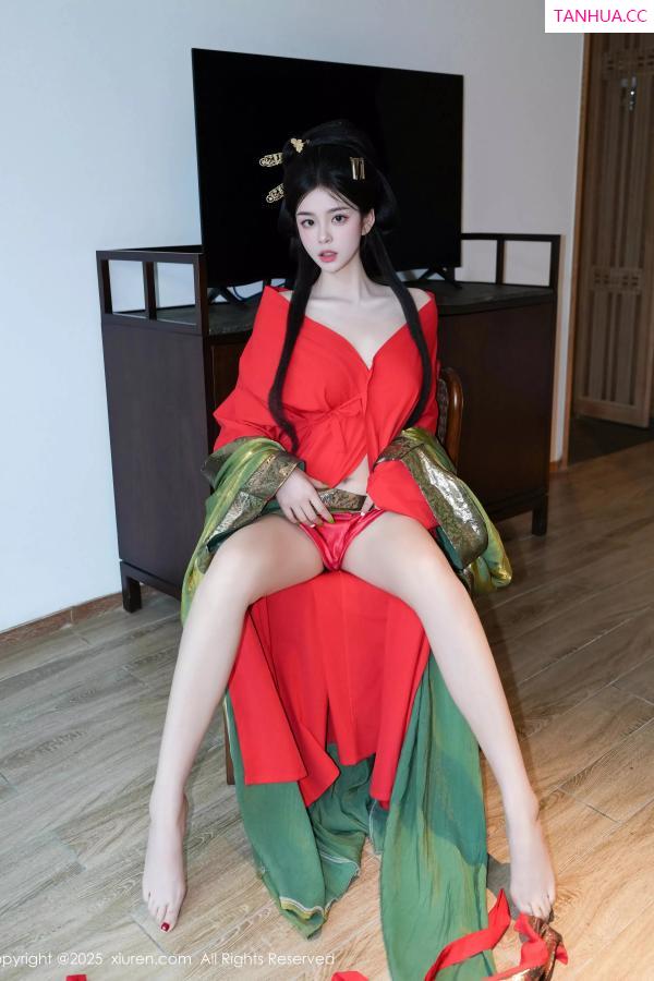   [XiuRen]高清写真图 2025.04.09 No.10126 雪糕CiCi 性感古风第26张图片